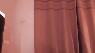 Изысканная курва Aalliyahh дрочит скажу