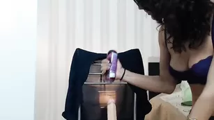 Грациозная Charlotte2896 шалит с секс игрушками