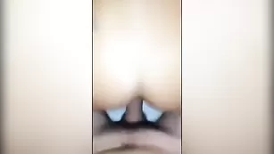 Знойная крошка Skye_Evans долбит в зад