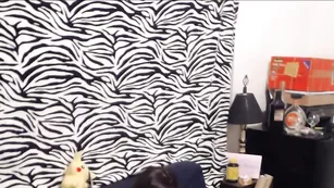 Тощая шалава PumpkinSpice шалит с секс игрушками