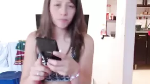 Шикарная стерва Valeryandconyxx течет как сучка