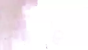 Жаркая мамка _milena_ долбит обе дырки