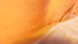 Чудная брюнетка dayaanna мастурбирует пизду