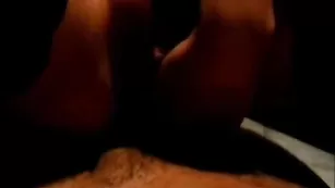 Ненасытная курва JennySwan трахается в задницу