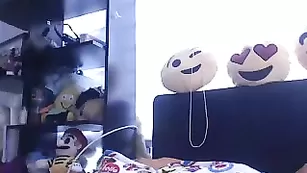 Сочная курва crazypilar ебется фаллосом