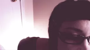 Симпатичная модель Laila_Love во фри чате
