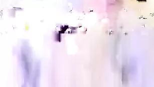 Сисястая дамочка pamela_strip ласкает пизденку