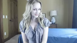 Сисястая красавица BrookeMarie трахает пилотку