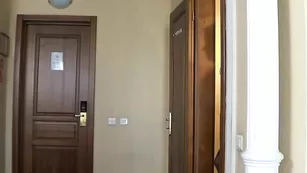 Сексуальная Василиса Дьячкова трахает очко фаллосом