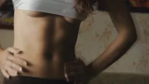 Заводная пассия соблазняет шикарным телом