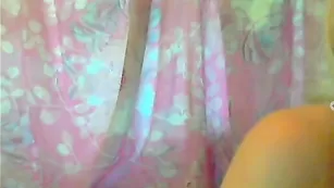 Блонда LanaCrystal сосет резиновый хуй