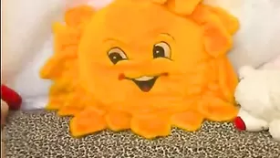 Распутная selenasex занимается анальным фистингом