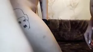 Загорелые шлюхи fridaoliva куражатся в позе 69