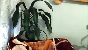 Зачетная соска millarri ласкает свое тело