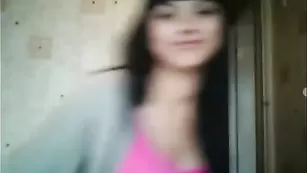 Сексуальная баба ameliangel танцует во фри чате