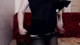 Пышная блонда теребит пизденку milaya7