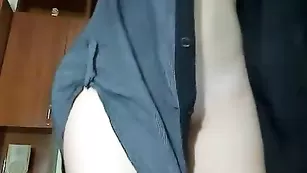 Симпатичная шкура разрабатывает анал