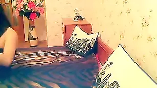 Сисястая кокетка Flamy дразнит большой попой