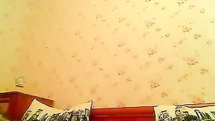 Сисястая кокетка Flamy дразнит большой попой