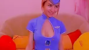 Девочка в униформе sexyfairy быстро раздевается