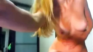 Барби Katay_mfc ласкает сиси