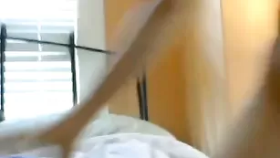 Продажная краля Afinedayforbananafish шалит с вибратором