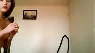 Роскошная краля Tianna танцует стриптиз