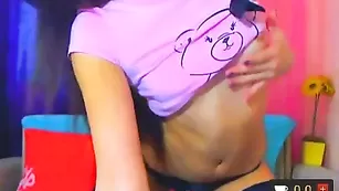 Скромная малышка mila34 дразнит во фри