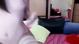 Шальная самка трахает письку battylee