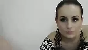 Сексуальные лесби chikabomb эротично целуются