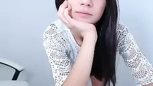 Страстная путана hot babe 3 обнажает свои прелести