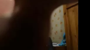 Привлекательная шалава vicky_berry смачно теребит пизду
