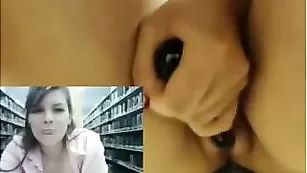 lovelove милашка дрочит киску в библиотеке