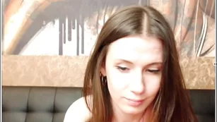 gabriella13 милая шатенка с круглыми сиськами