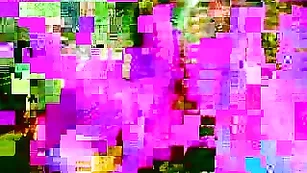 Шальная леди sexbaby трахает себя страпоном