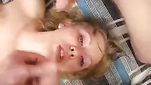 Русская студентка делает минет и трахается в пизду