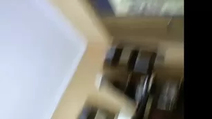 Сексуальная студентка comeonbabylightmyfire делает минет