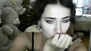 Очаровательная сучка oksanafedorova общается во фри