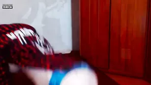 Грудастая цыпочка panda_chan  позирует перед камерой