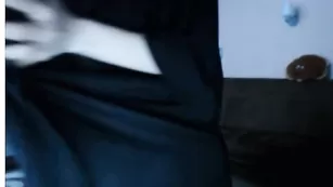 Шальная потаскушка Valery_21 облизывает свои пальчики