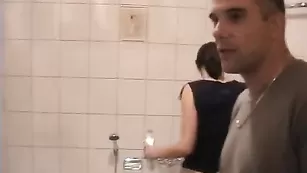 Русские парочки трахаются после душа