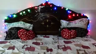 Пылкая блонда SunnyDominica раздевается перед камерой