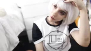 Милая сучка Lana_rain скачет на страпоне