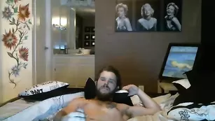 Сексуальная путана Jennats2047 жестко ебется в попку