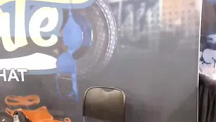 Рыженькая краля Arabella_fae ласкает бритую пизду