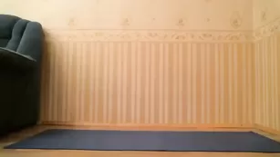 Красивая балерина Milla_jo эротично раздевается