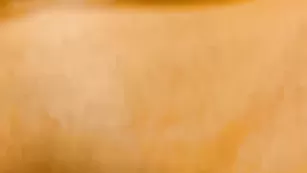 Зажигательная кобыла Daisy_kiss развлекается с секс игрушками