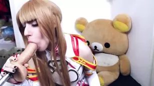 Красотка в униформе Lana_Rain ебется с секс машиной