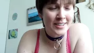 Сексуальная потаскушка codistarseed ласкает половые губки