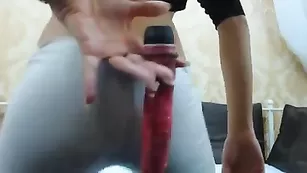 Восточная кобыла hijab вертит упругой задницей